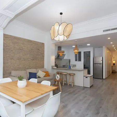 Апартаменты Guestready - El Cabanyal Hidden Oasis Валенсия