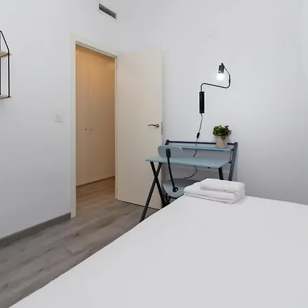 Guestready - El Cabanyal Hidden Oasis Lägenhet